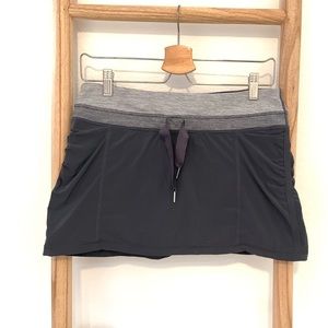 Lululemon skirt size 6